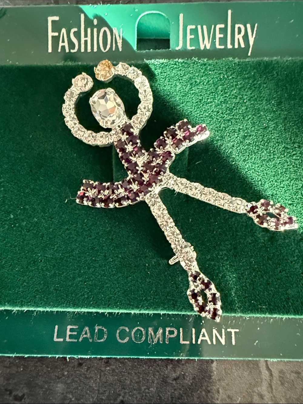 Fashion Jewelry Silver Brooch with Purple Crystal Accents
